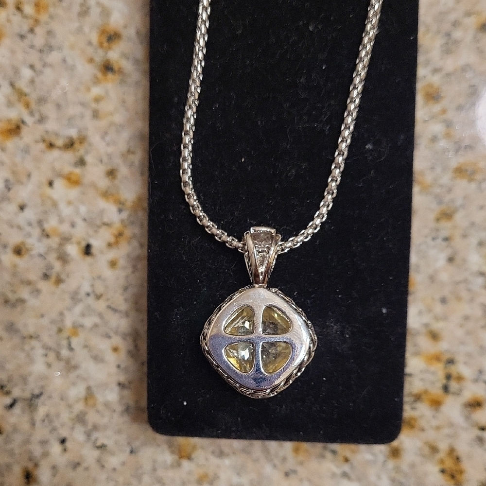 Yellow Pendant Necklace - Picture 3 of 3